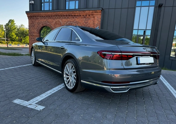 Audi A8 cena 272656 przebieg: 39500, rok produkcji 2021 z Łódź małe 562